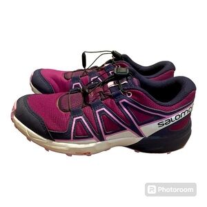 Salomon Speedcross Trail-Running Shoes - Kids'
6 Kids
Plum Caspia/Blue/Orchid